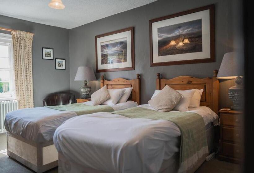 فندق The Old Hall Inn