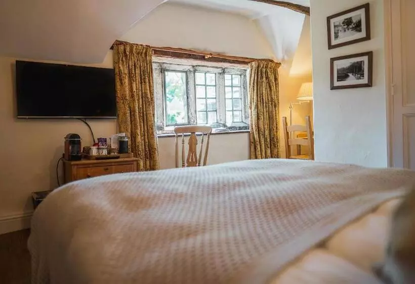 Hotel The Old Hall Inn