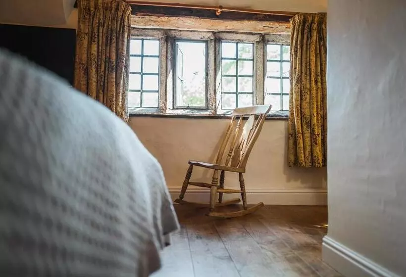 Hotel The Old Hall Inn