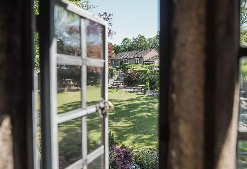 Hotel The Old Hall Inn