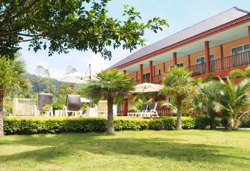 Peaceful Resort Koh Lanta