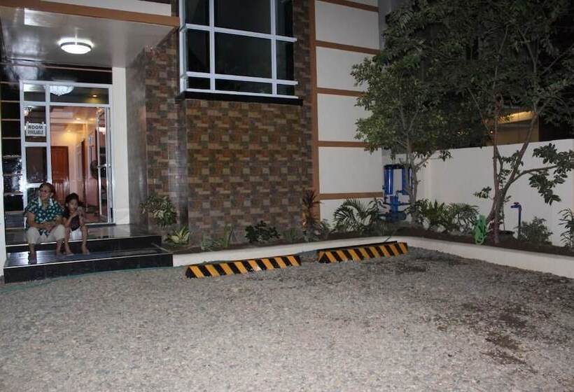 פנסיון Citrine Tourist Travel Lodge