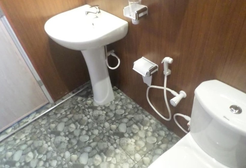 Пансион Pradeepa Guest House