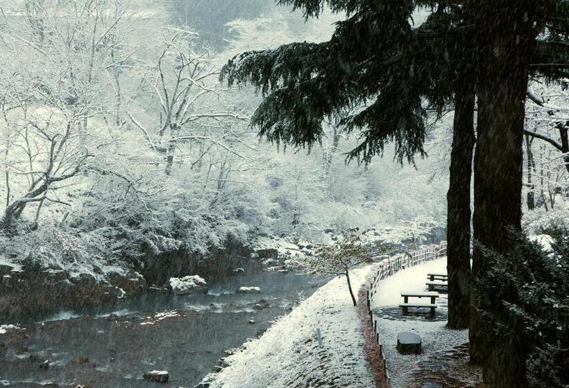 Shima Onsen Kashiwaya Ryokan