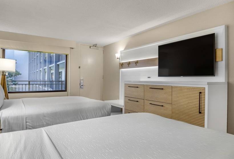 Wyndham Garden Lake Buena Vista Disney Springs® Resort Area