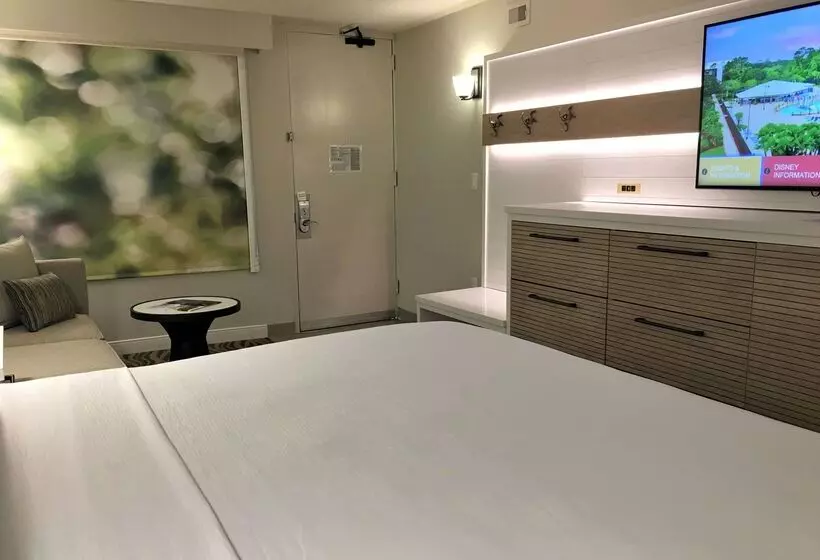 Wyndham Garden Lake Buena Vista Disney Springs® Resort Area