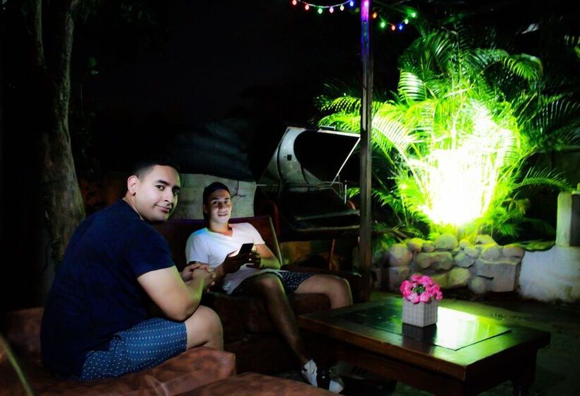 Bed and Breakfast Hostel Haus