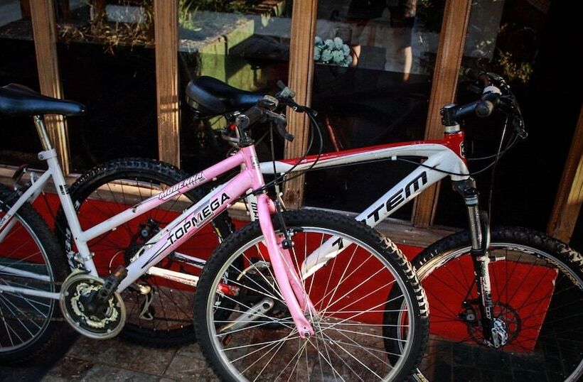 Bed and Breakfast Hostel Haus