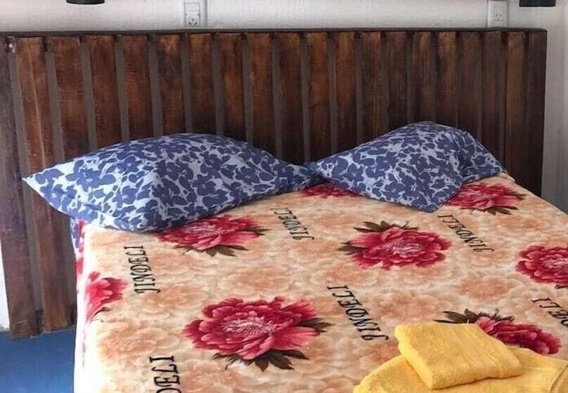 Bed and Breakfast Hostel Haus