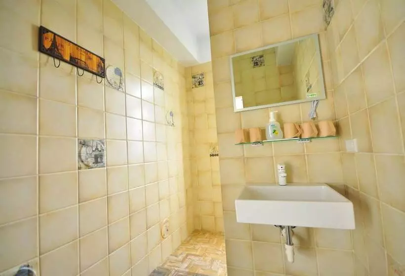تختخواب و صبحانه Sea Daughter S Homestay