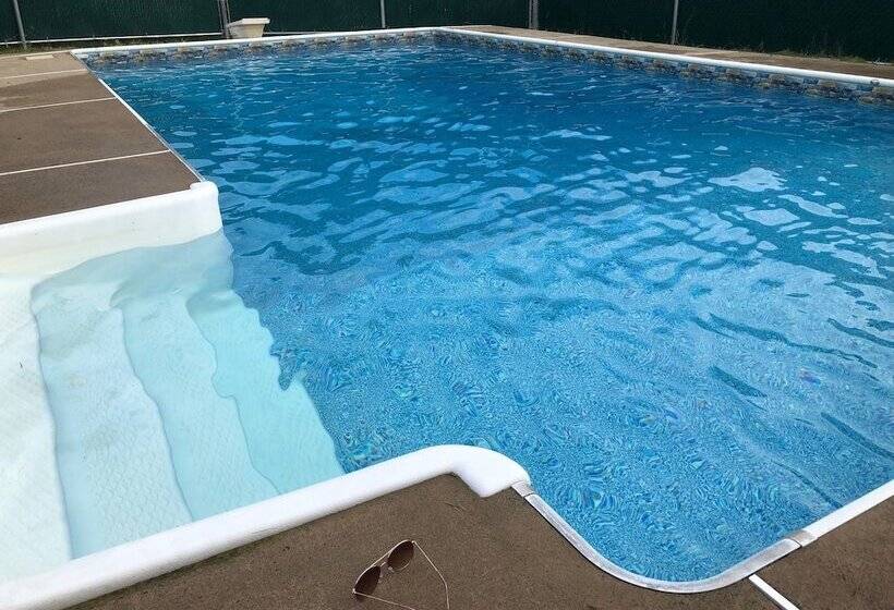 Equestrian House Log Cabin