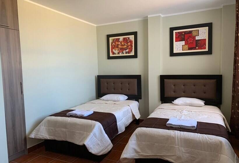 簡易ホテル Antares Pisco