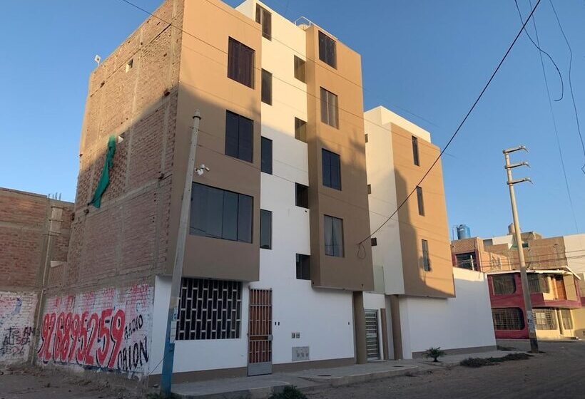 簡易ホテル Antares Pisco