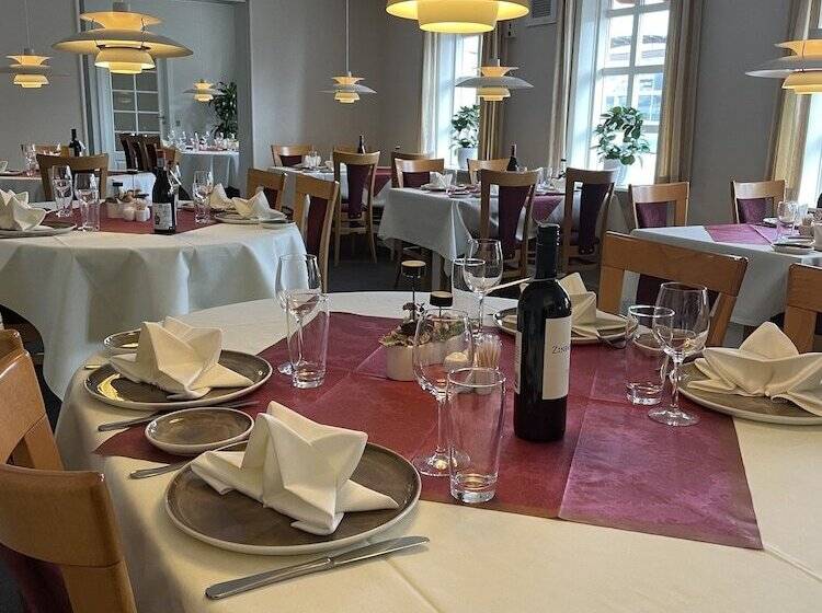 فندق فئة نجمة واحدة Auning Kro