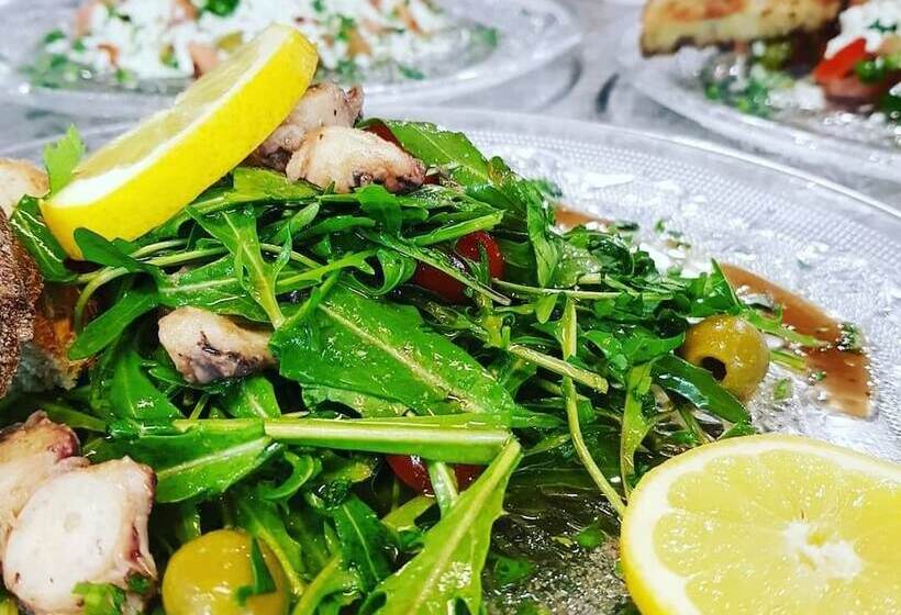 פונדק Gasthof Rössle