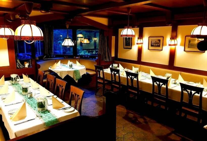 פונדק Gasthof Rössle