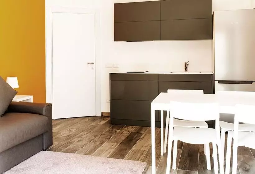 هتل Ariston Apartment