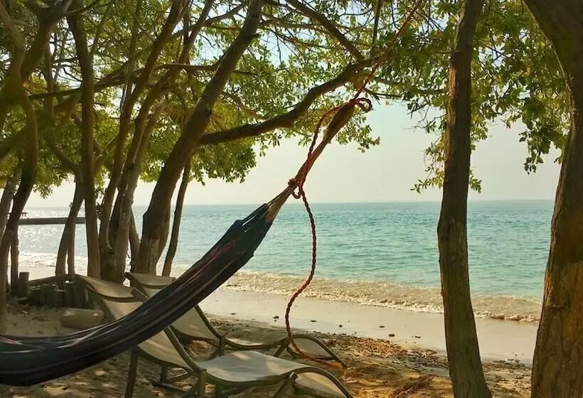 ホテル Bongo Beach Baru