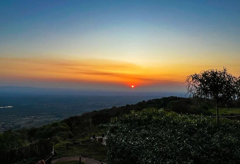 هتل Buckswood Hilltops