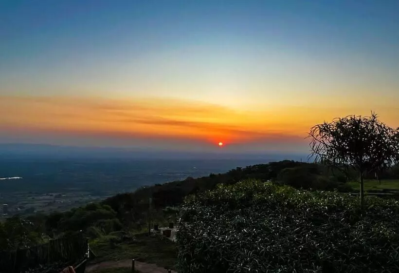 هتل Buckswood Hilltops