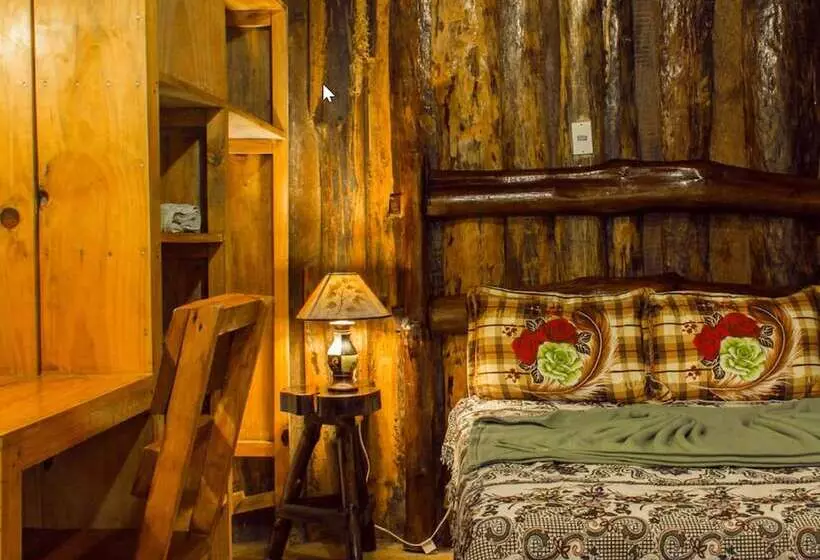 Hotelli Cabañas Alla Arriba