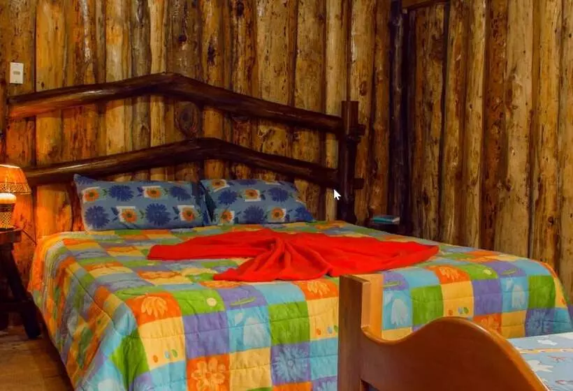 Hotelli Cabañas Alla Arriba