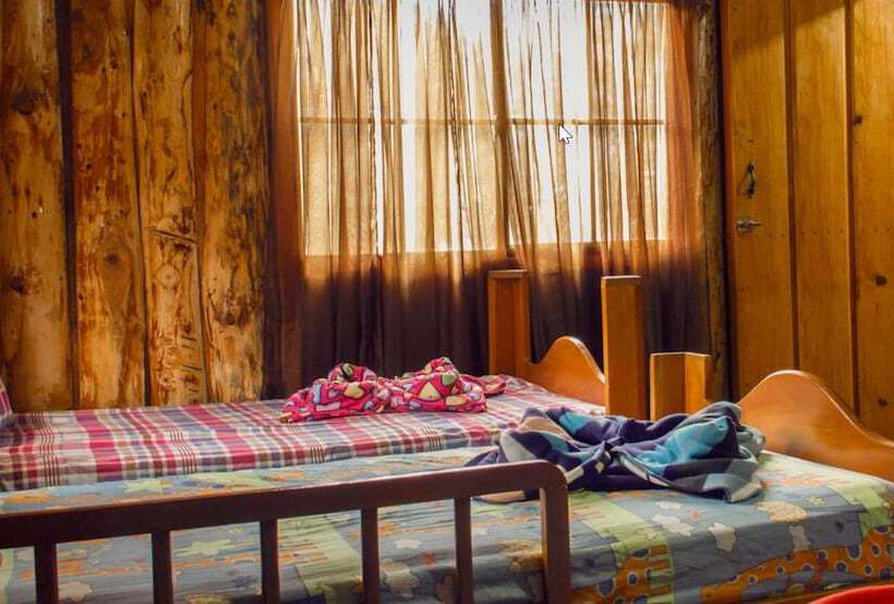 فندق Cabañas Alla Arriba