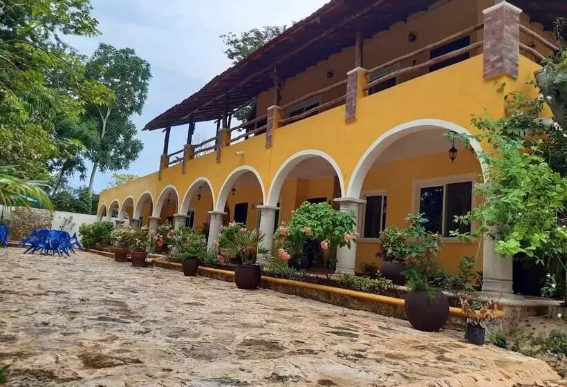 Hotelli Casa Novelo