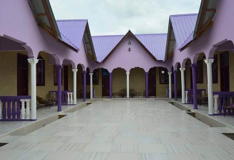 בית מלון כפרי Dalma Zambarau Lodge