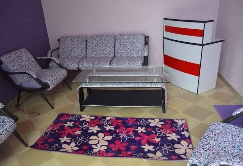 בית מלון כפרי Dalma Zambarau Lodge