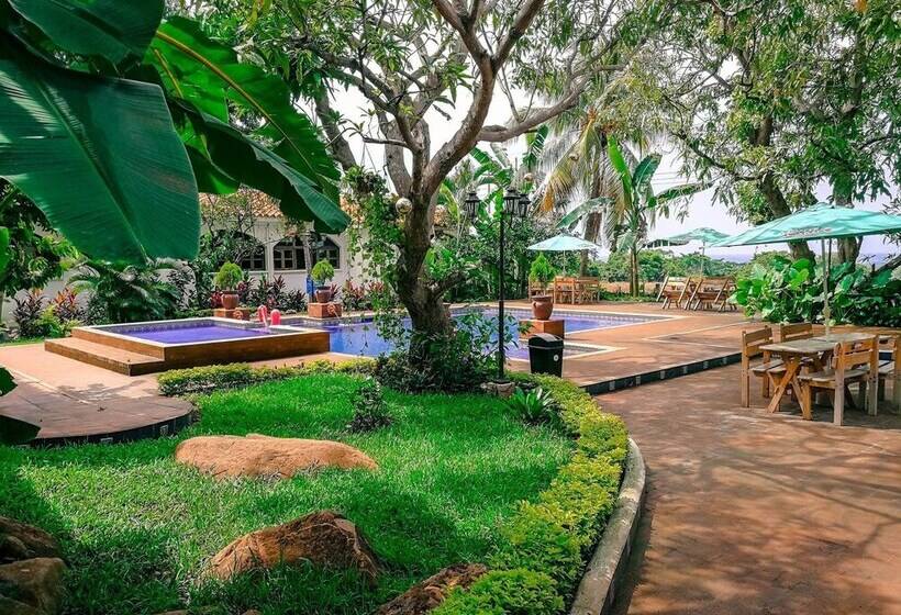 هتل Hostal Las Marias