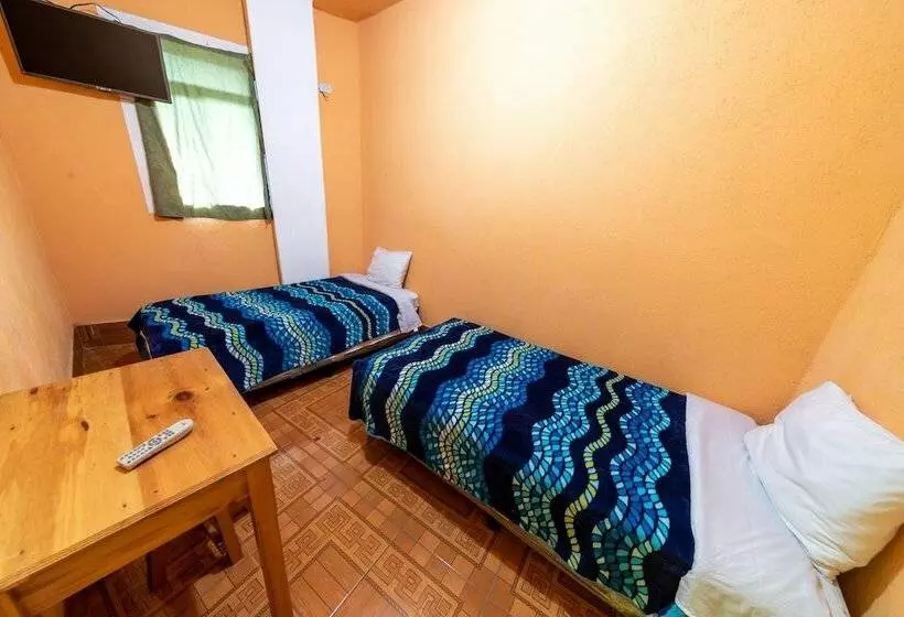 هتل Puertas Del Cielo