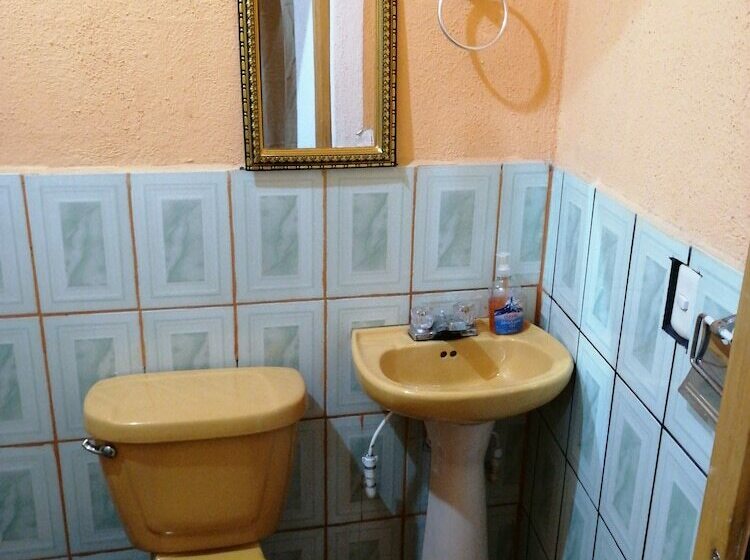 هتل Puertas Del Cielo