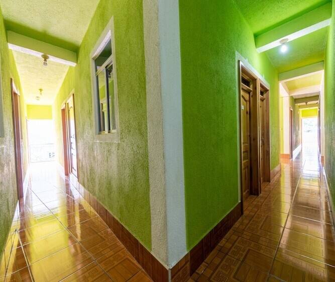 هتل Puertas Del Cielo