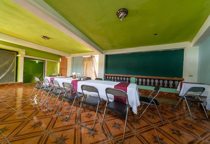 هتل Puertas Del Cielo