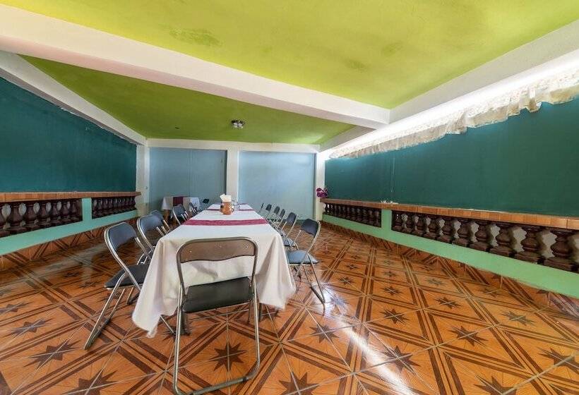 هتل Puertas Del Cielo