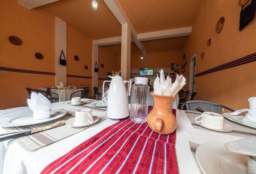 هتل Puertas Del Cielo