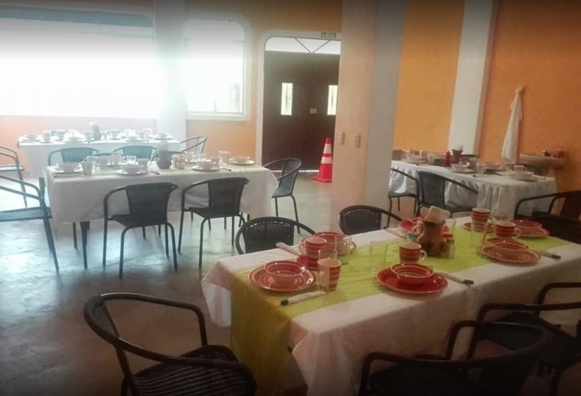 هتل Puertas Del Cielo