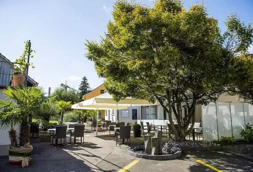 Hotelli Restaurant Zum Sternen