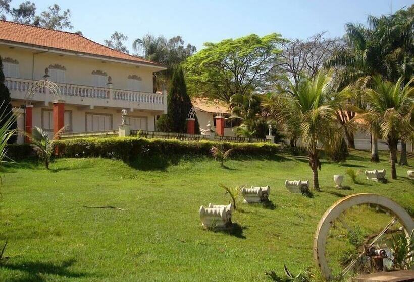 Отель Santa Amélia