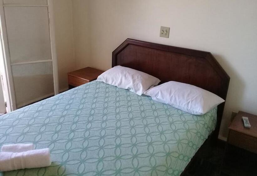 Отель Santa Amélia