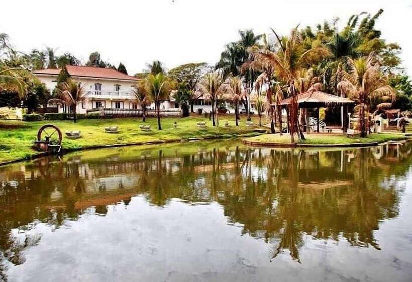 Отель Santa Amélia