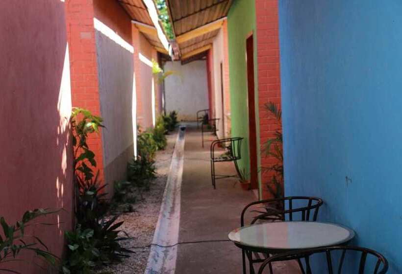 هتل Villa De Flores