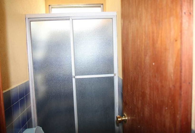 هتل Villa De Flores