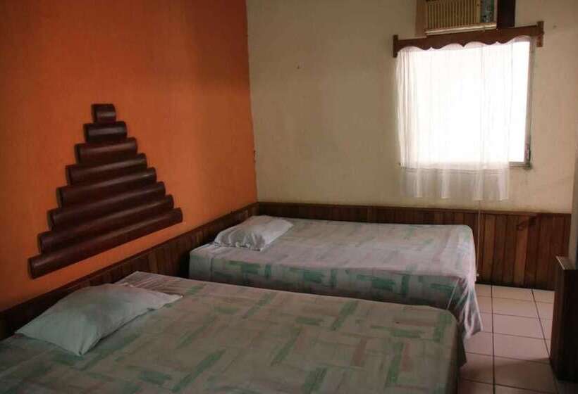 هتل Villa De Flores