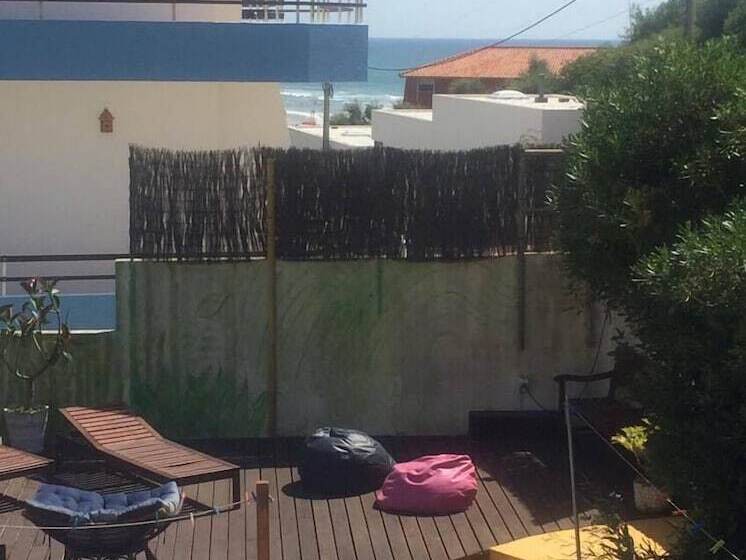 Native Surfhouse   Hostel