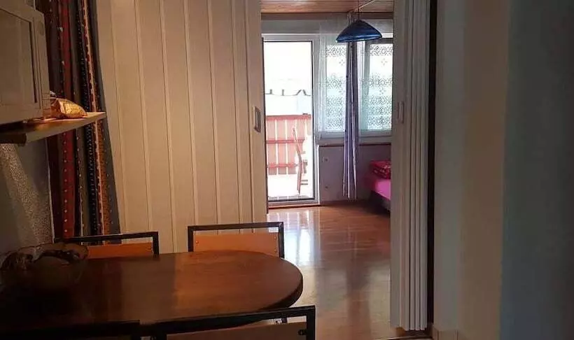 ペンション Blue Shield House