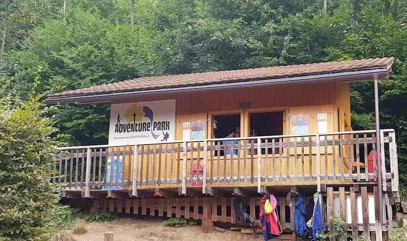 ペンション Blue Shield House