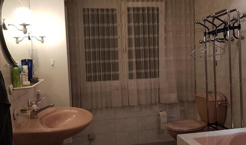 Pansiyon Blue Shield House