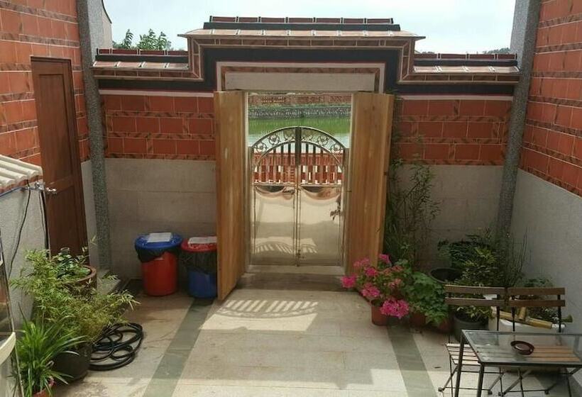 پانسیون Joylin Inn